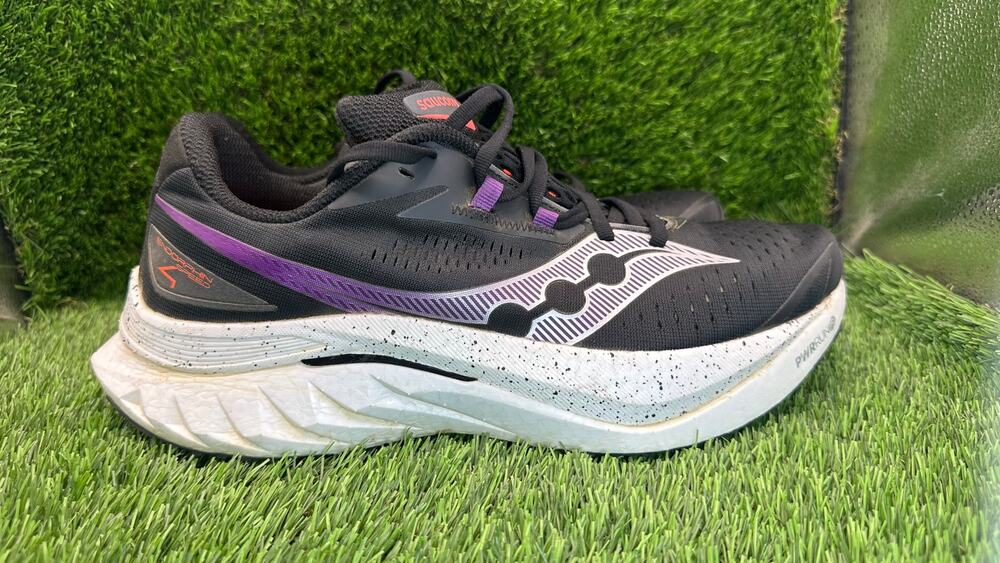 Saucony Endorphin Speed 4 S10940-100 Athletic Sneaker Women 11 Black Mesh Sports